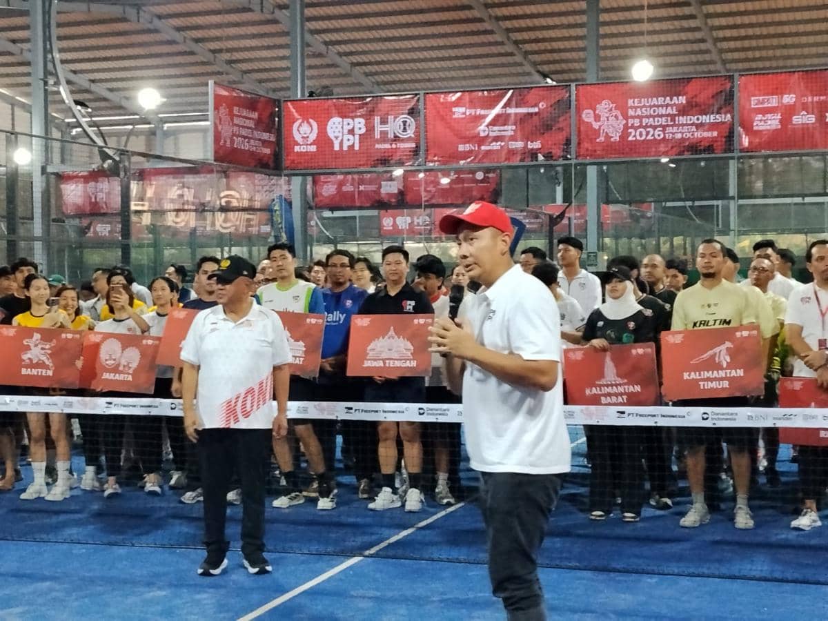 Suasana pertandingan Kejurnas Padel 2026 di Jakarta dalam upaya mencari bibit atlet padel baru tingkat nasional.