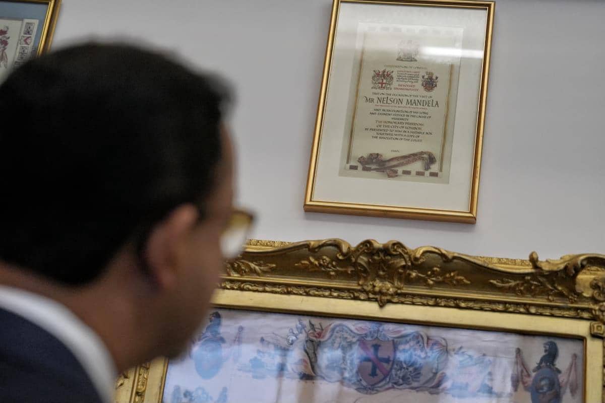 Anies Terima Penghargaan Sipil London, Ingin Perluas Kerja Sama Kota
