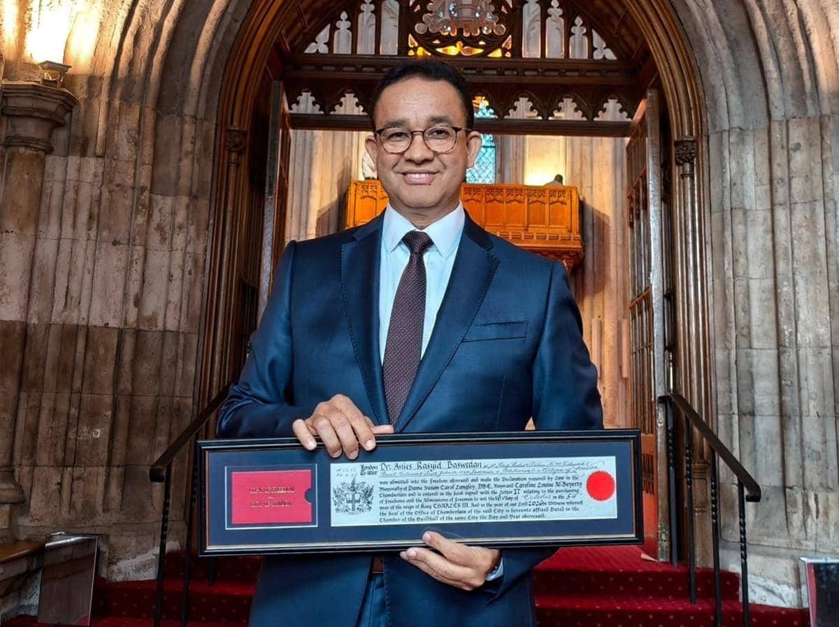 Anies Terima Penghargaan Sipil London, Ingin Perluas Kerja Sama Kota