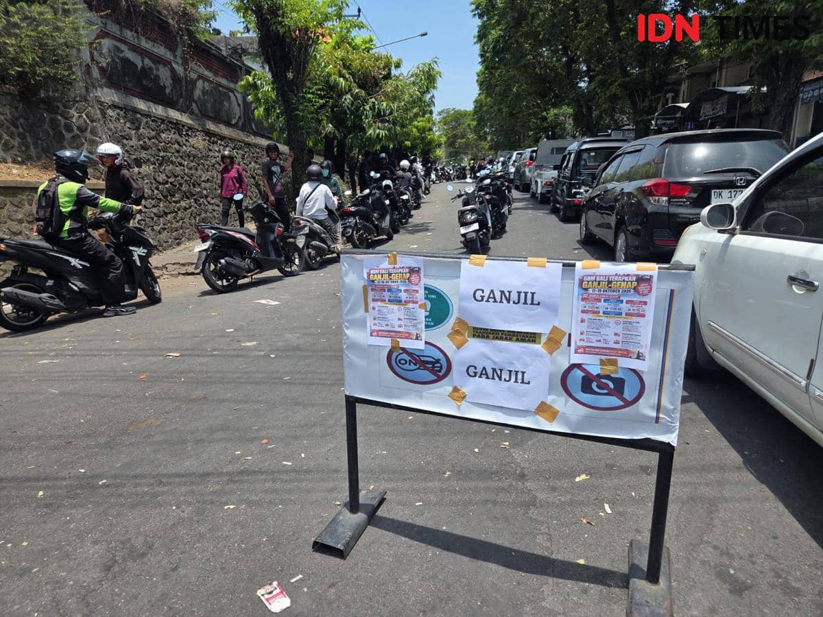 Pemberlakukan Ganjil Genap, Antrean SPBU Pesiapan Tabanan lebih Singkat