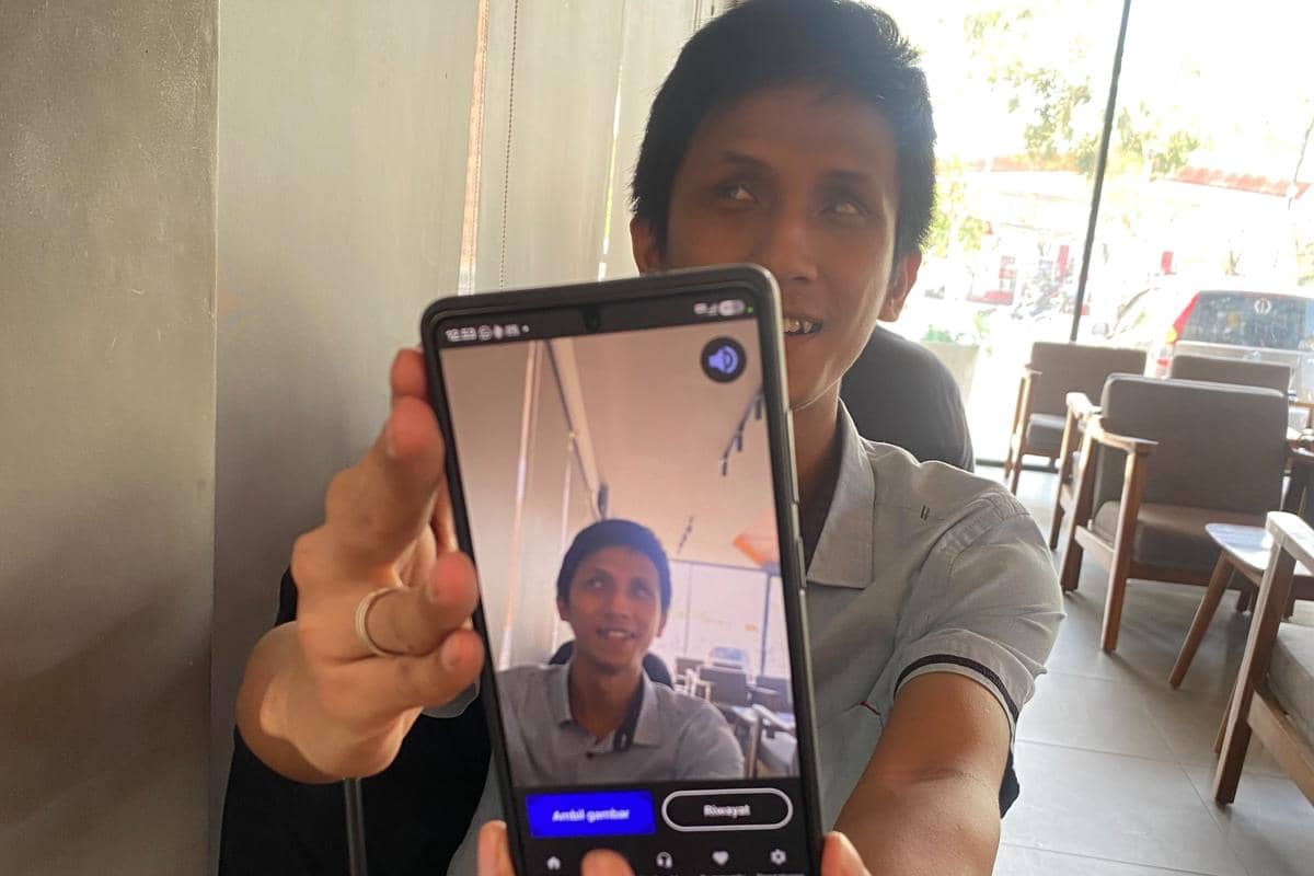 Melihat dengan Suara: Saat AI Menjadi Asisten Pribadi bagi Penyandang Tunanetra