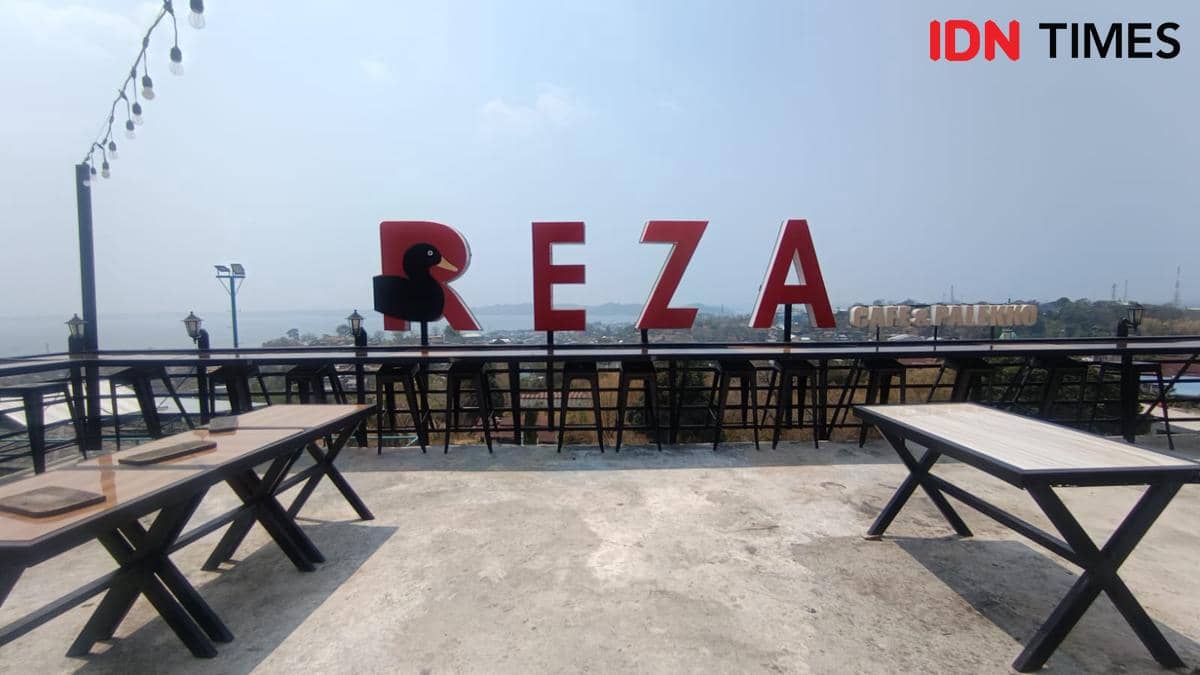Menikmati Nasu Palekko Berbumbu Kuat di Cafe Reza Parepare