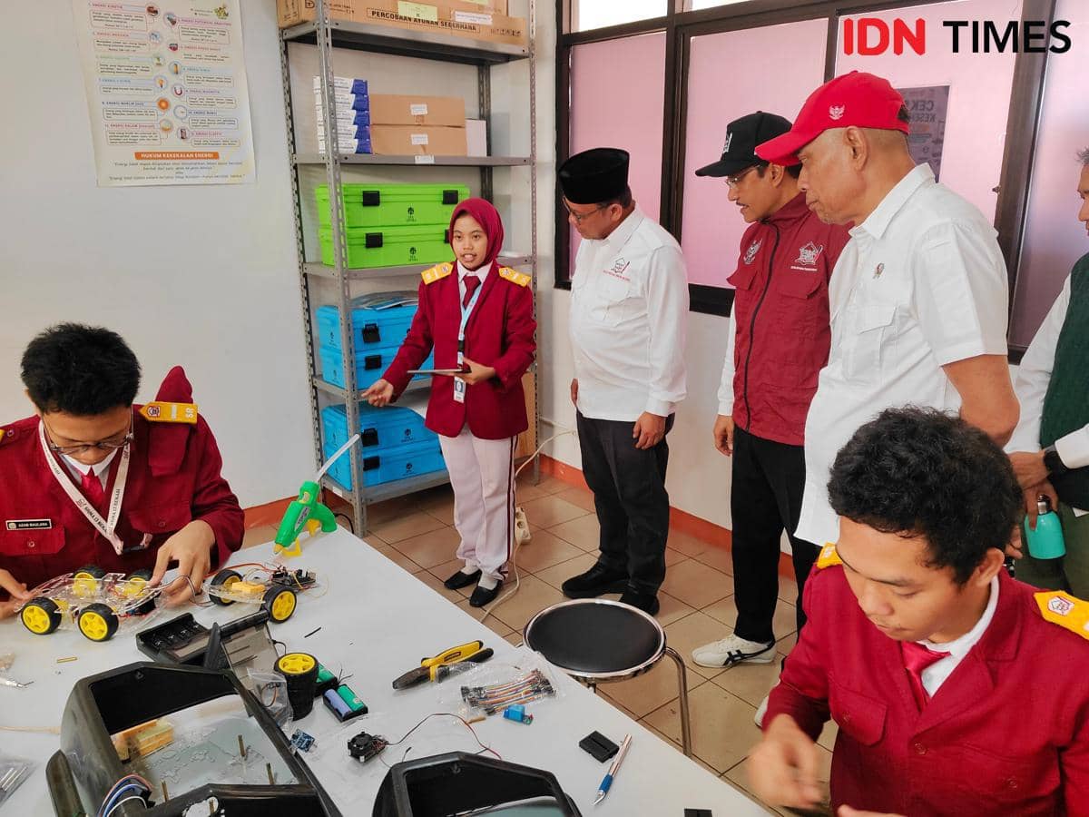 11 Siswa di Bekasi Lulus Sekolah Rakyat, 7 Kuliah dan 4 Bekerja