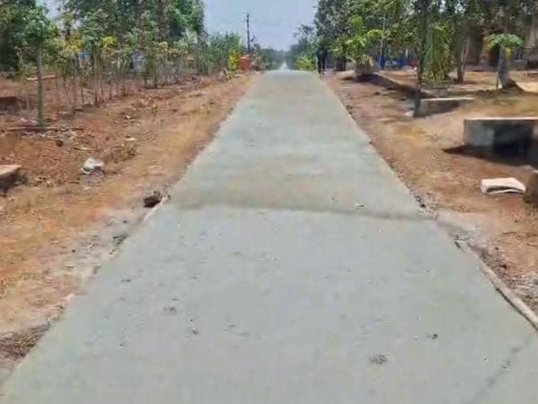 Penampakan pembangunan jalan hasil iuaran warga Desa Sripendowo, Kecamatan Bandar Sribhawono, Kabupaten Lampung Timur