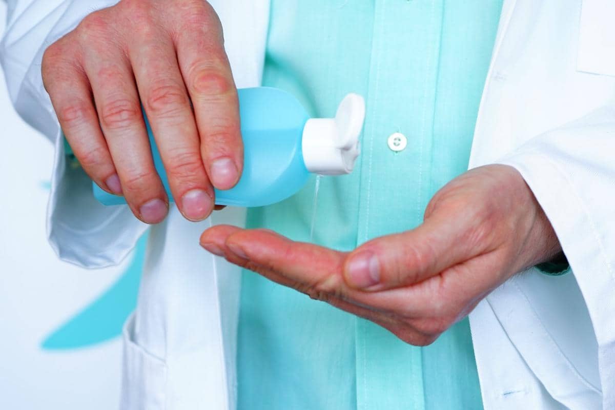 ilustrasi hand sanitizer