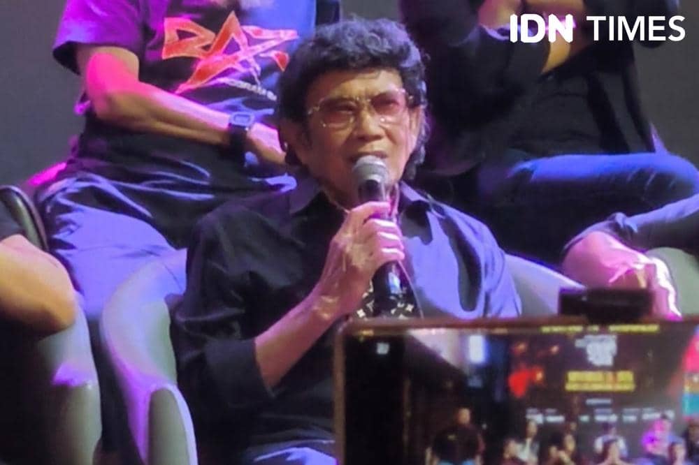Potret Rhoma Irama dalam press conference konser Guns N' Roses di Jakarta, Jumat (16/10/2026) (IDN Times/Juan Dwi)