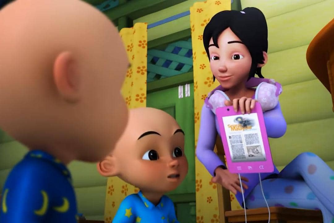 tablet milik Kak Ros yang punya beragam fungsi di dalamnya