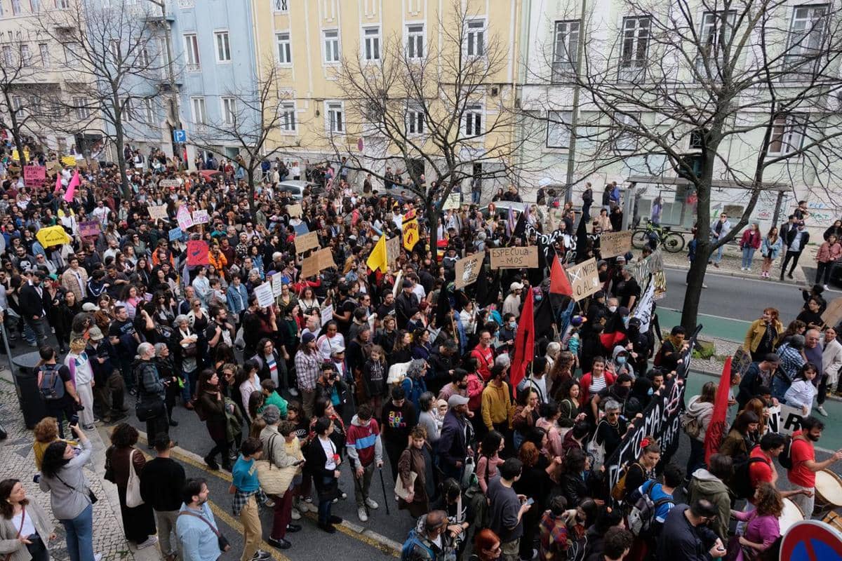 Ribuan Warga Portugal Demo, Protes Kenaikan Biaya Hidup-Tempat Tinggal