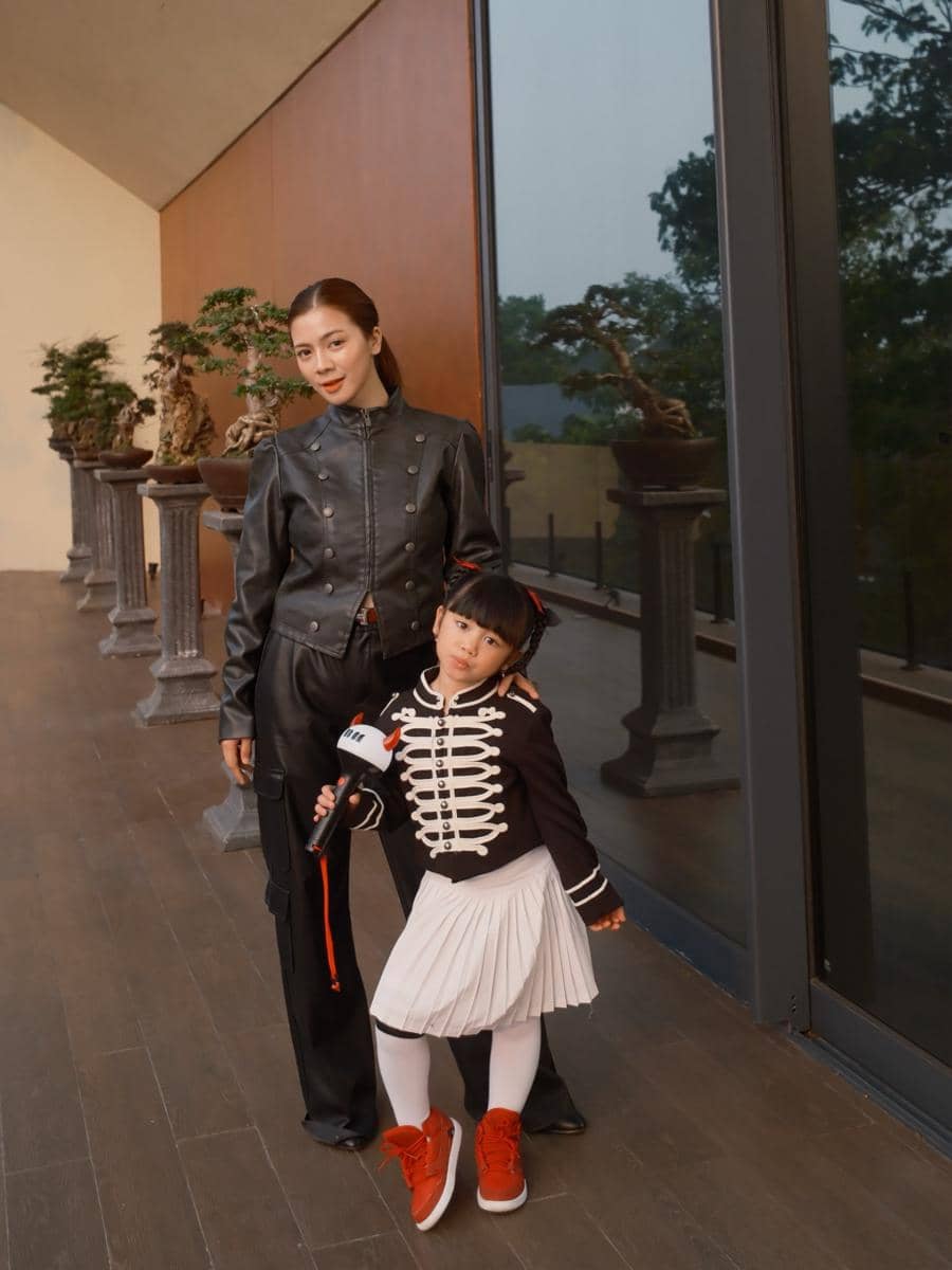 Artis menghadiri konser BABYMONSTER di Jakarta dalam unggahan yang dibagikan melalui akun Instagram felicyangelist_