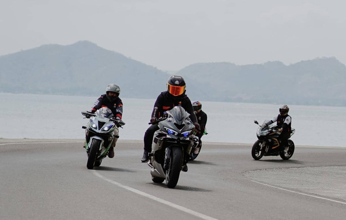 Repsol Ride Story Ajak Puluhan Motor Jelajahi Lombok