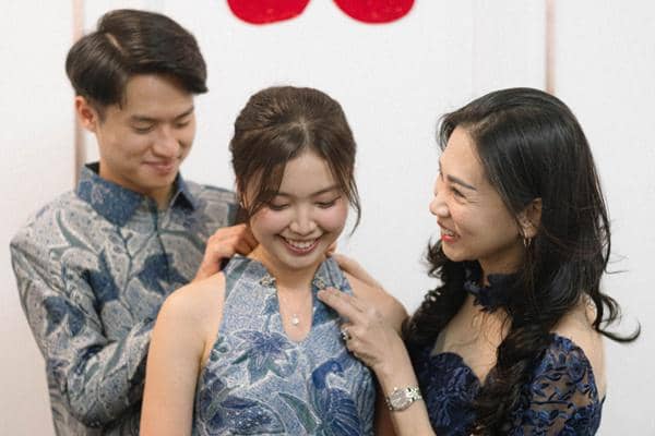 Leonardo Edwin Gelar Prosesi Pertunangan dengan Catharina Benita!