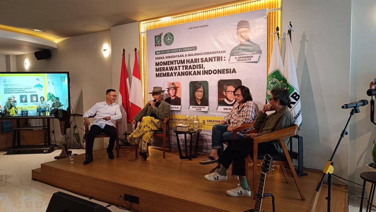 Sujiwo Tedjo-Riri Riza Ajak Anak Muda Rawat Indonesia Lewat Kebudayaan