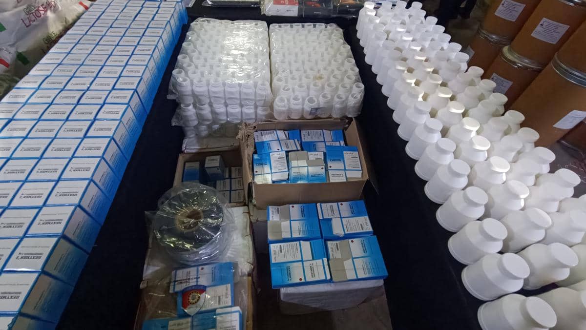 Potret Pabrik Obat Ilegal di Bandung, Bisa Buat 8 Juta Butir per Hari