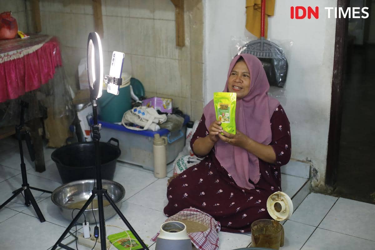 Internet Gratis Bawa Bandrek Rumahan Tembus Singapura, Anak Desa Melek Digital