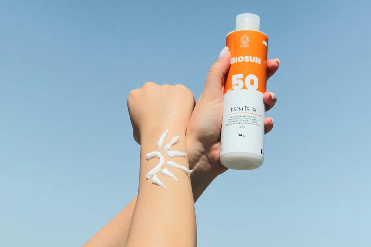 memilih sunscreen untuk kulit