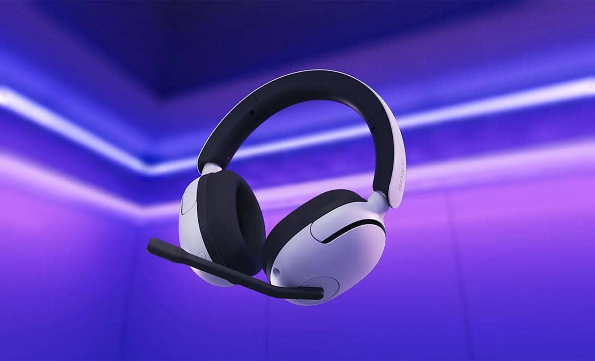 Ilustrasi perangkat audio Sony Inzone H5, headset gaming dengan mikrofon untuk menunjang pengalaman bermain gim.
