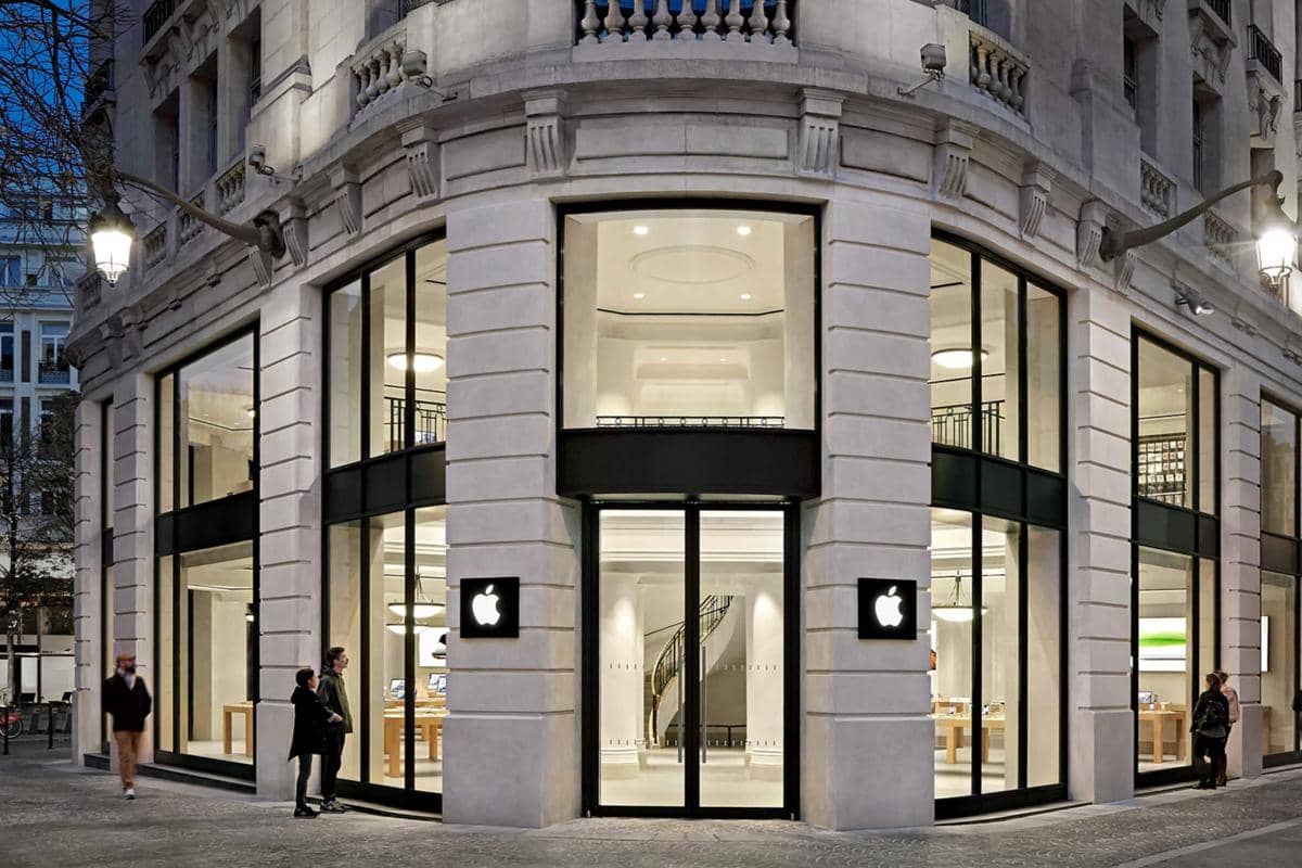 Apple Store Dijarah, Apakah iPhone Curian Bisa Langsung Dipakai?