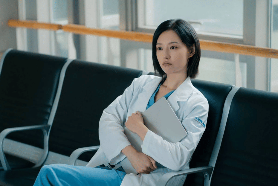 Cuplikan drama Korea Doctor X: Mafia in White
