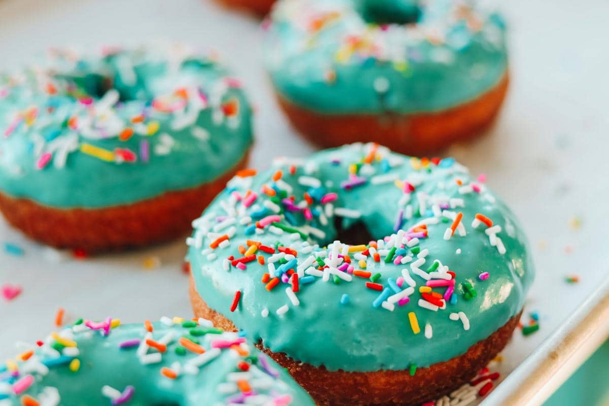 ilustrasi donat choco mint