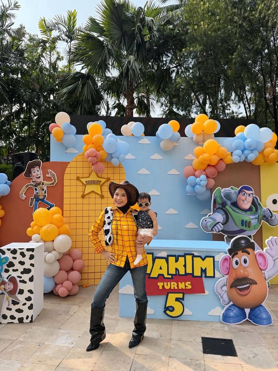 To infinity and beyond! 🚀💙Celebrating Hakim’s 5th birthday with a little Toy Story magic! 🧸✨M-3.jpg