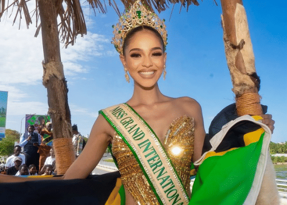 Potret Kepulangan Miss Grand International 2026 ke Tanzania, Meriah!