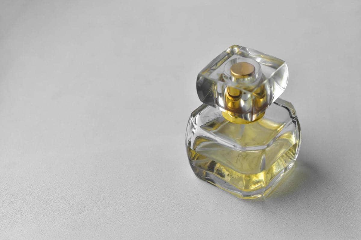 5 Rekomendasi Parfum Lokal Aroma Apel yang Karakternya Manis dan Segar