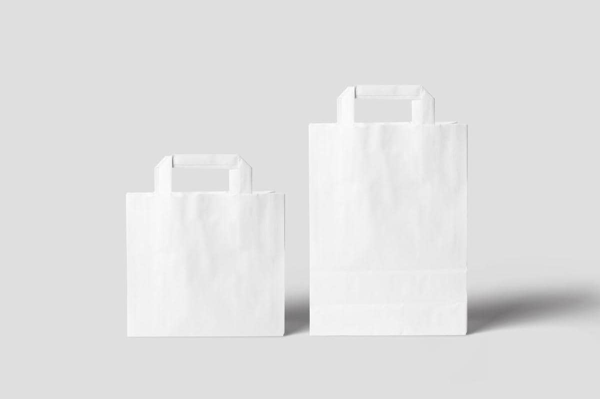 Sebuah tas tote digunakan sebagai mockup produk untuk memperlihatkan area desain pada permukaan tas secara sederhana.