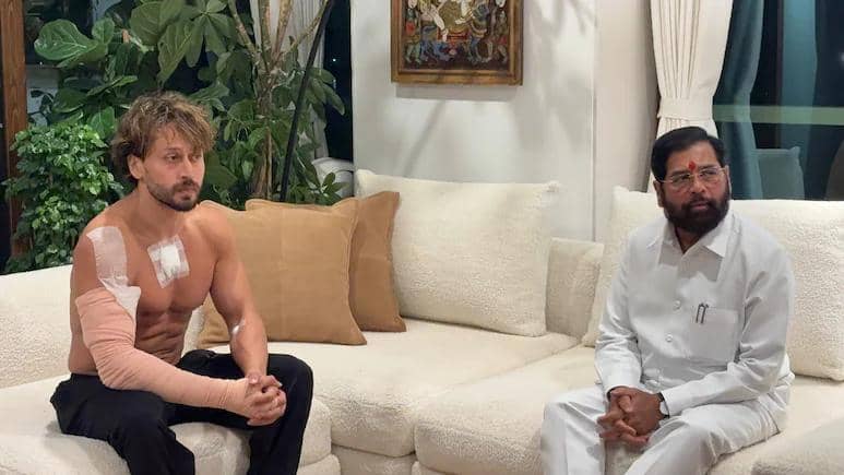 Potret artis India Tiger Shroff terkait kondisi pasca penembakan di Mumbai, menurut dokumentasi NDTV.
