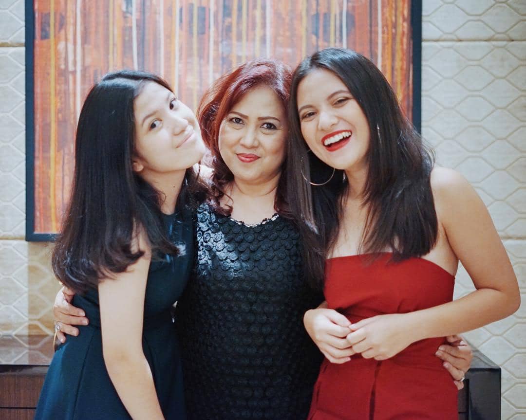 Potret Marsha Aruan bersama ibunda sebagai kenangan kebersamaan yang diunggah melalui akun Instagram.