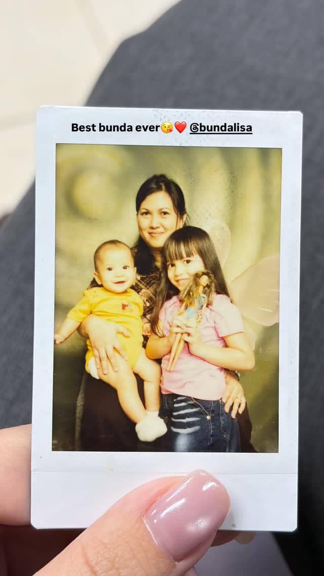 Potret kenangan pribadi Marsha Aruan bersama ibundanya yang diunggah melalui akun Instagram @aruanmarsha.