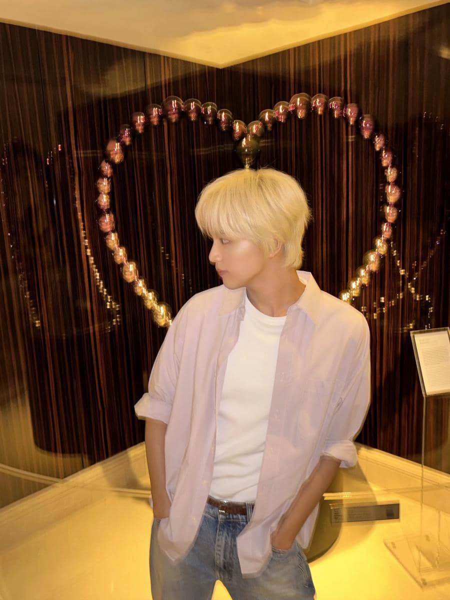pesona Haechan NCT kena angin Jakarta