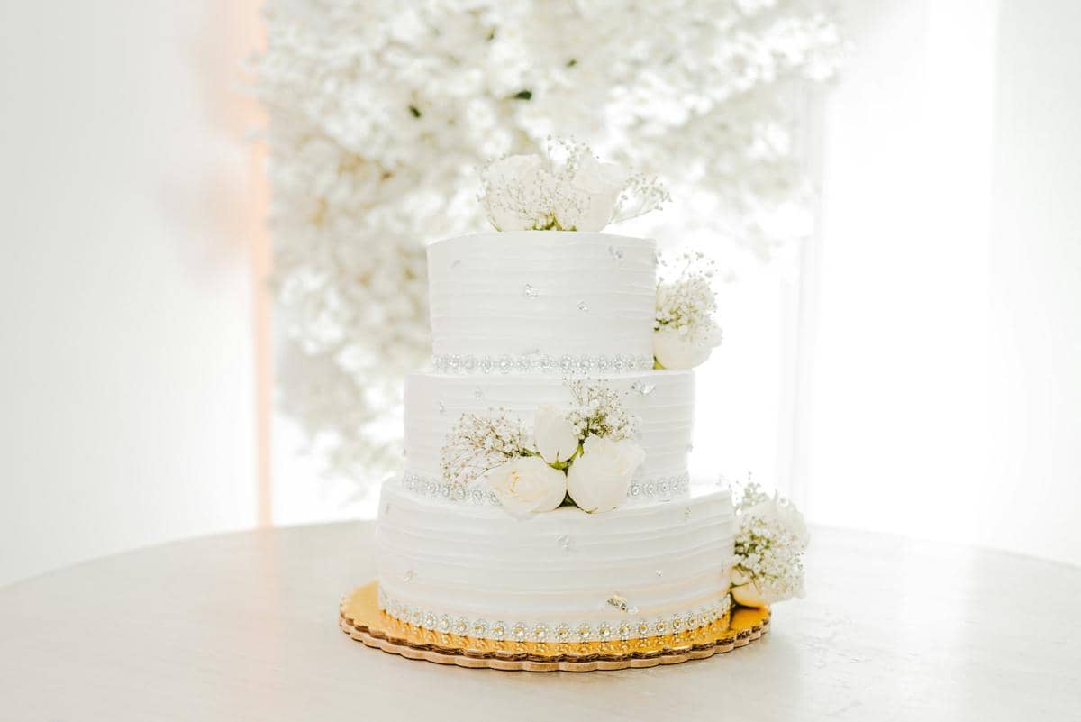 Resep White Cake, Base Cake untuk Kue Ulang Tahun Bertingkat