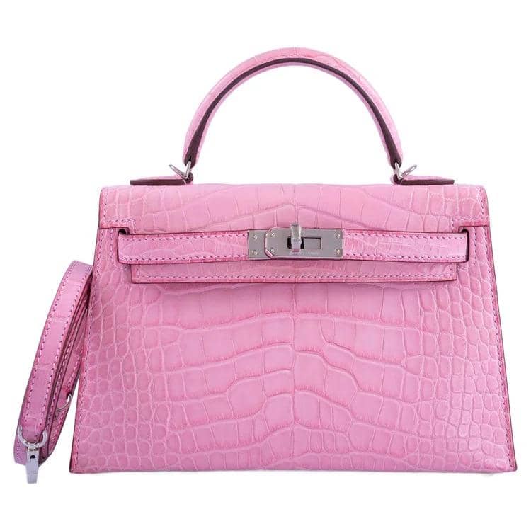 Tas tangan Hermès Mini Kelly II 20 warna bubblegum pink berbahan kulit aligator matte dengan perangkat keras paladium.