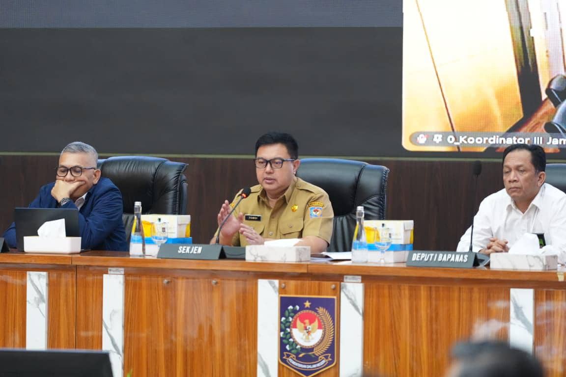 Sekjen Kemendagri Siapkan Tim Evaluasi Penanganan Kenaikan Harga Cabai