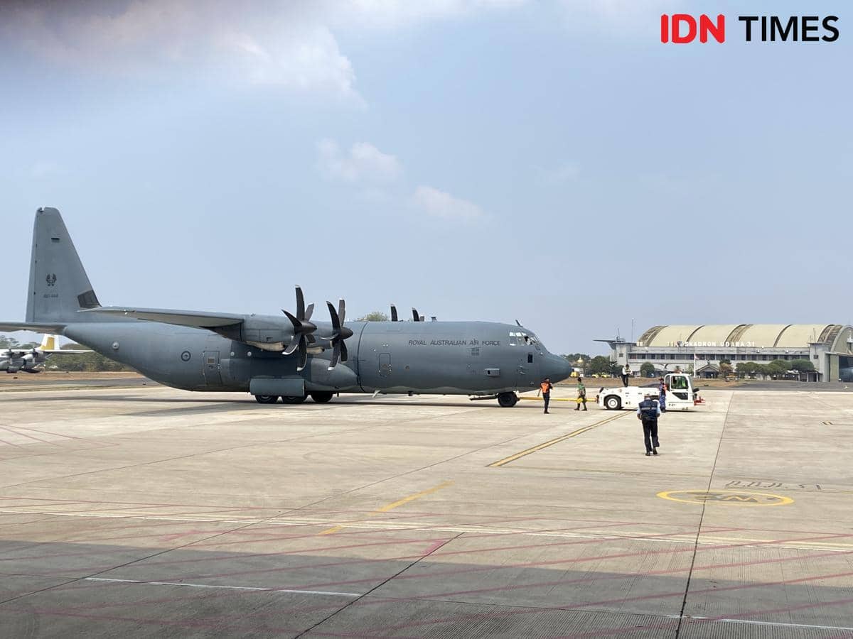Jajal Hercules C-130 Australia: Panas di Jakarta, Sunset di Banyuwangi