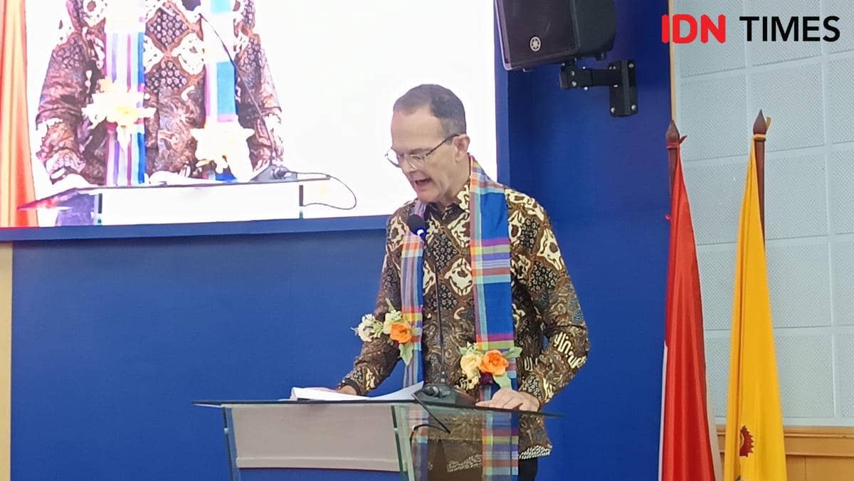 Duta Besar Inggris Dominic Jermey menyampaikan kuliah umum tentang ekonomi hijau di Universitas Hasanuddin, Makassar.