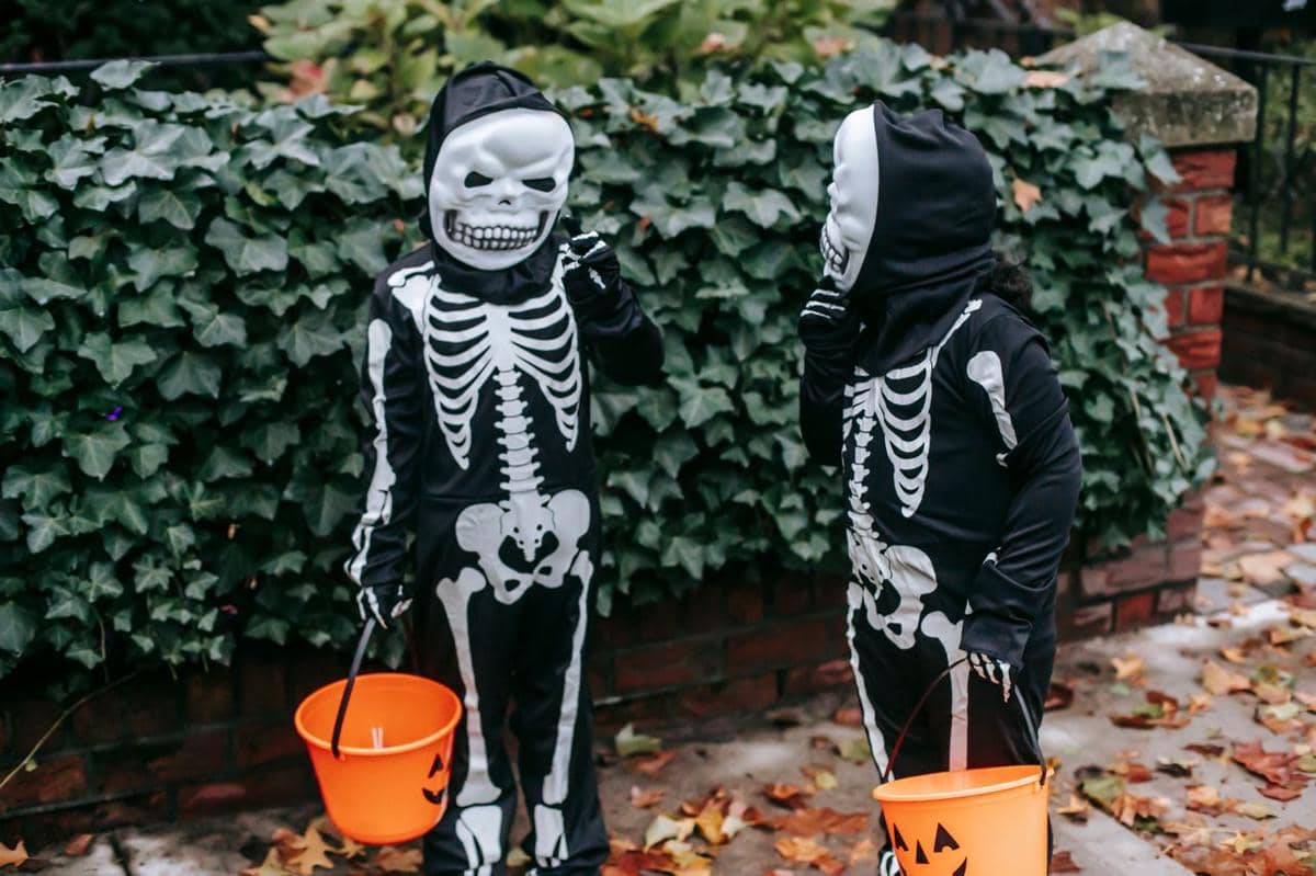 ilustrasi kostum Halloween