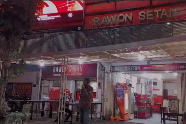 Tempat makan Rawon Setan