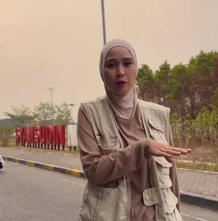 Zaskia Mecca ke Kalimantan jadi relawan karhutla