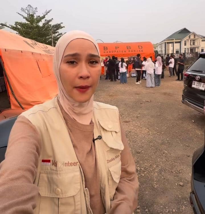 Zaskia Mecca ke Kalimantan jadi relawan karhutla