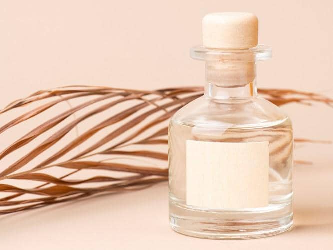 5 Rekomendasi Parfum Lokal Aroma Candy yang Wangi Manisnya Menggoda