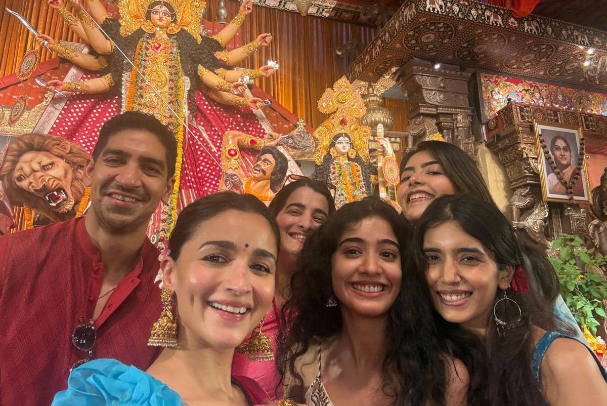 Alia Bhatt Rayakan Durga Puja 2026 dengan Penuh Sukacita