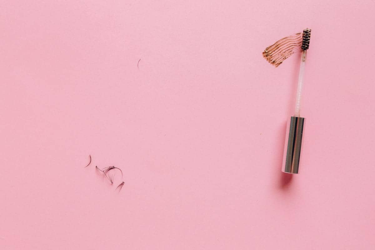 Bulu Mata Makin Tipis? Cek 5 Kebiasaan Makeup Ini