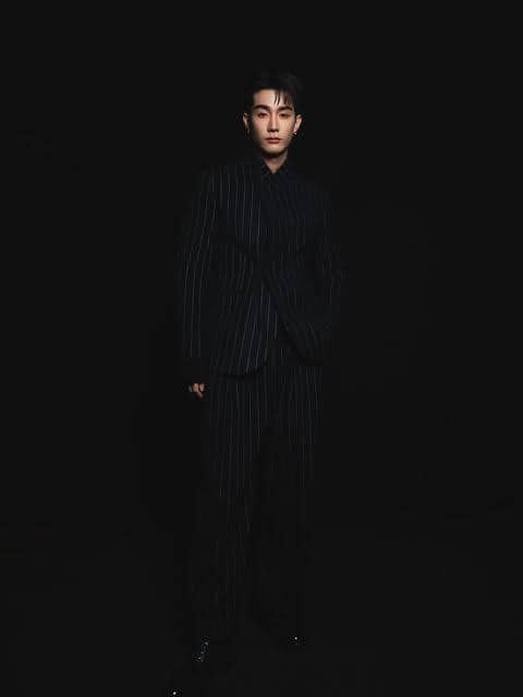 OOTD Setelan Jas Formal ala Force Jiratchapong