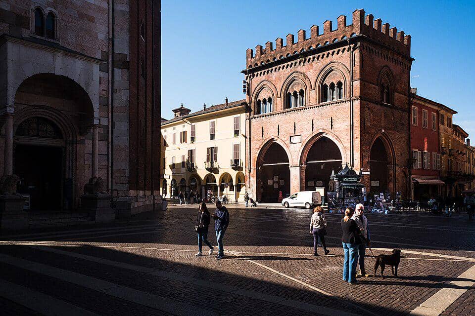 Kota Cremona di Italia