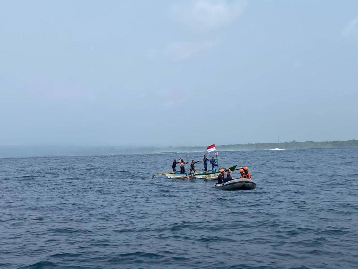 Nelayan di Pesisir Barat Diduga Tenggelam, Perahu Ditemukan Terbalik
