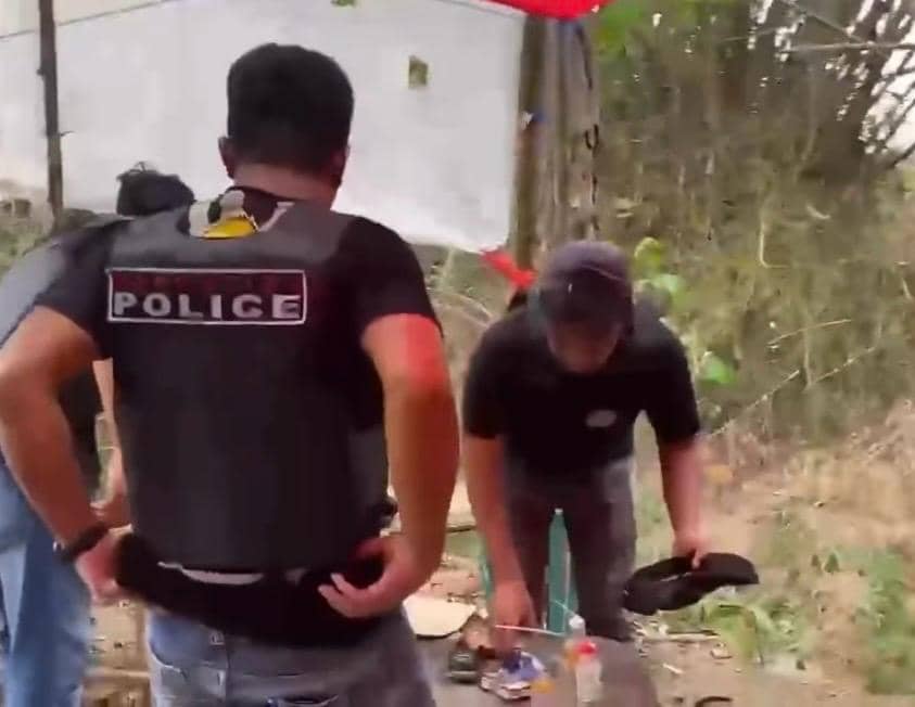 Polisi menggerebek gubuk sarang narkoba di wilayah Gunung Sugih, Kabupaten Lampung Tengah
