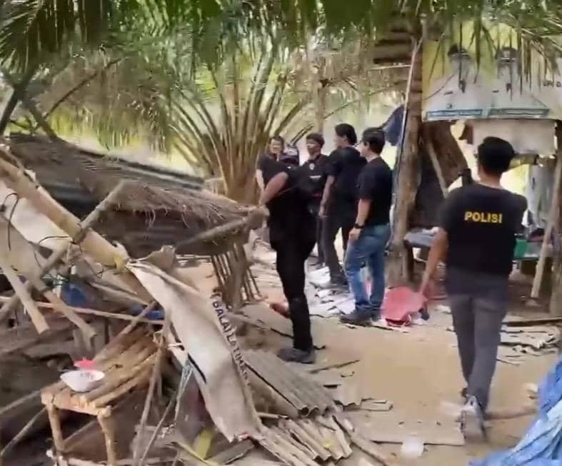 Polisi menggerebek gubuk sarang narkoba di wilayah Gunung Sugih, Kabupaten Lampung Tengah