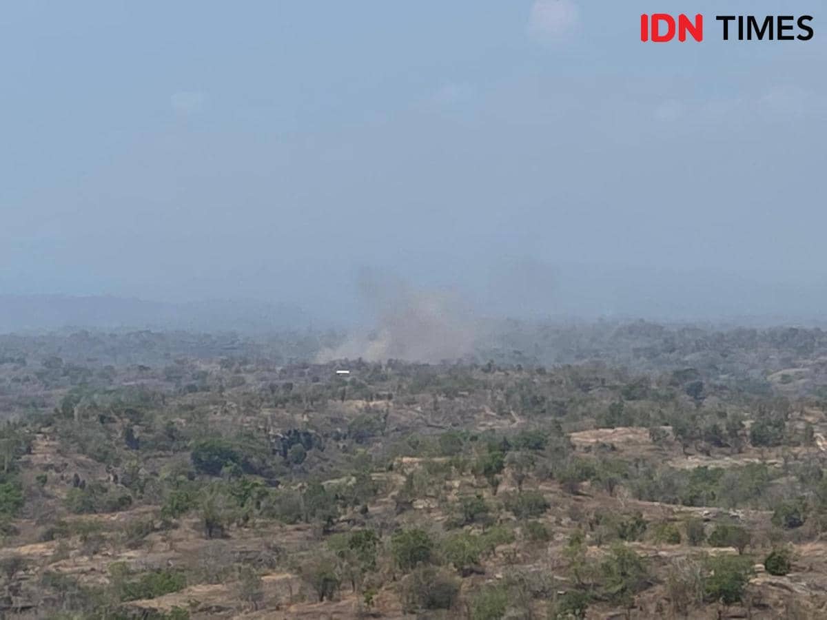 Aksi live-fire gabungan TNI dan Australian Defense Force dalam Keris Woomera di Baluran, Situbondo, Jawa Timur. (IDN Times/Marcheilla Ariest