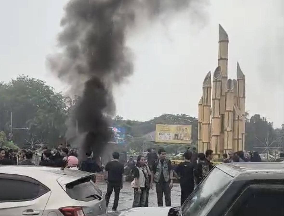 Demo Gen Z Kalbar Memanas, Dugaan Pemukulan Peserta Disorot